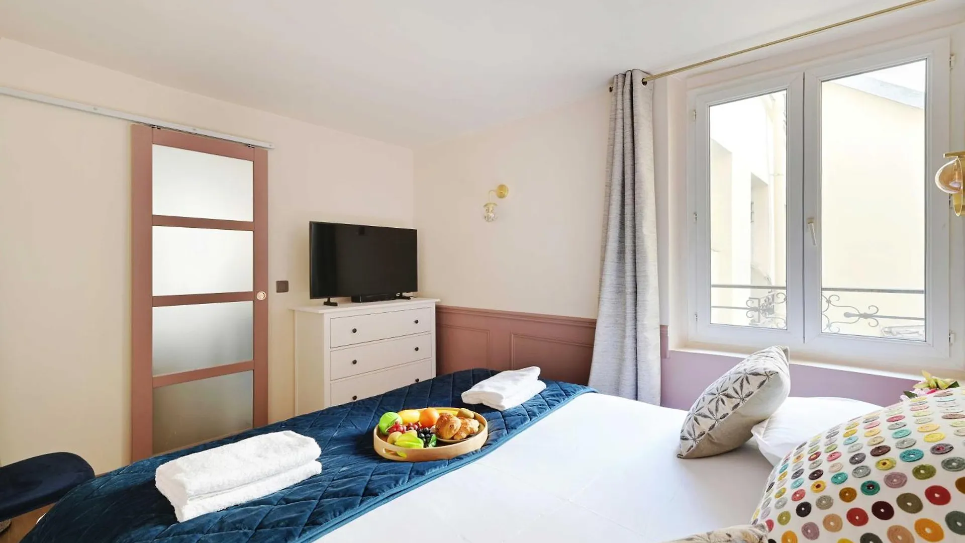 Beautiful Apartment 2Br - 4P Republique Temple パリ 0*,  フランス