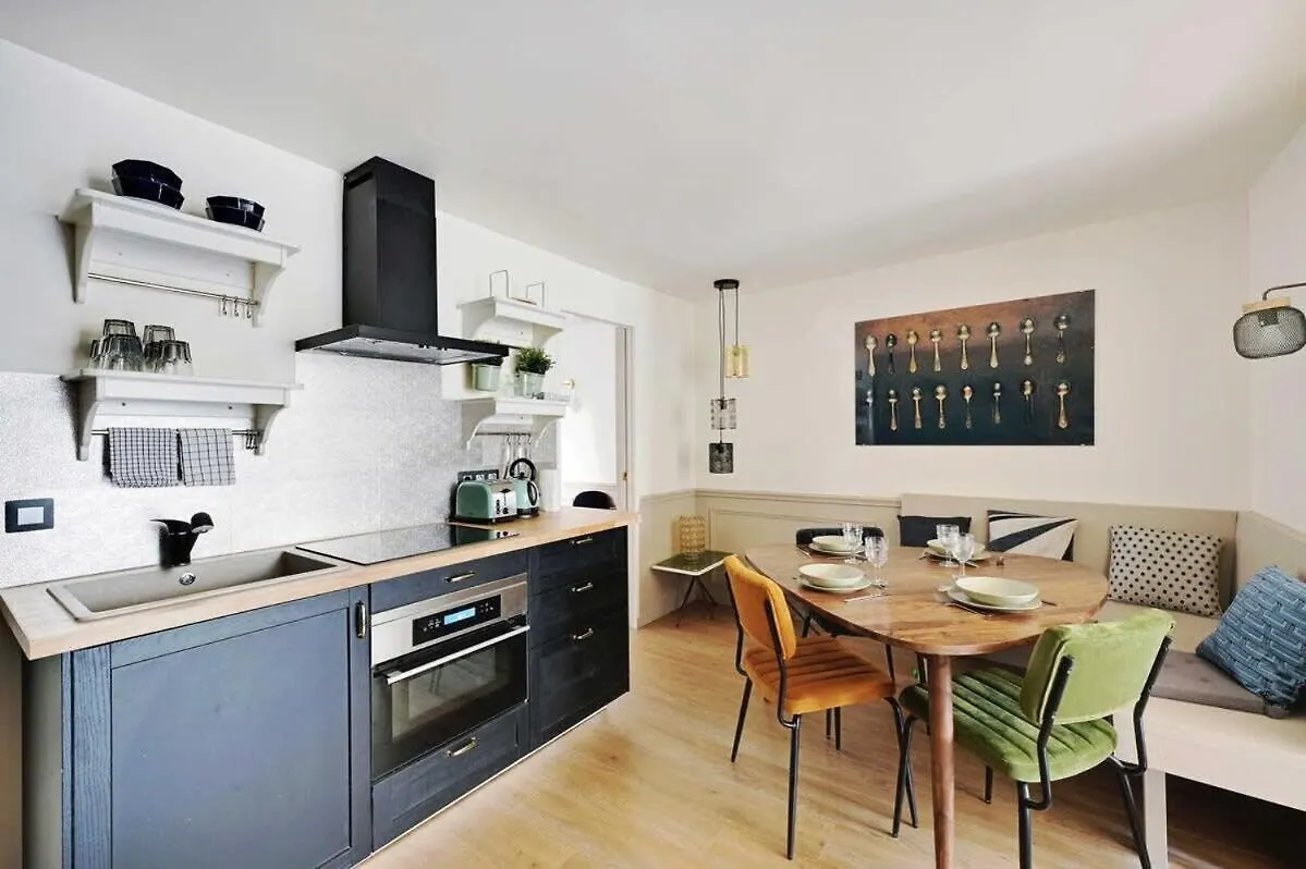 Beautiful Apartment 2Br - 4P Republique Temple パリ フランス