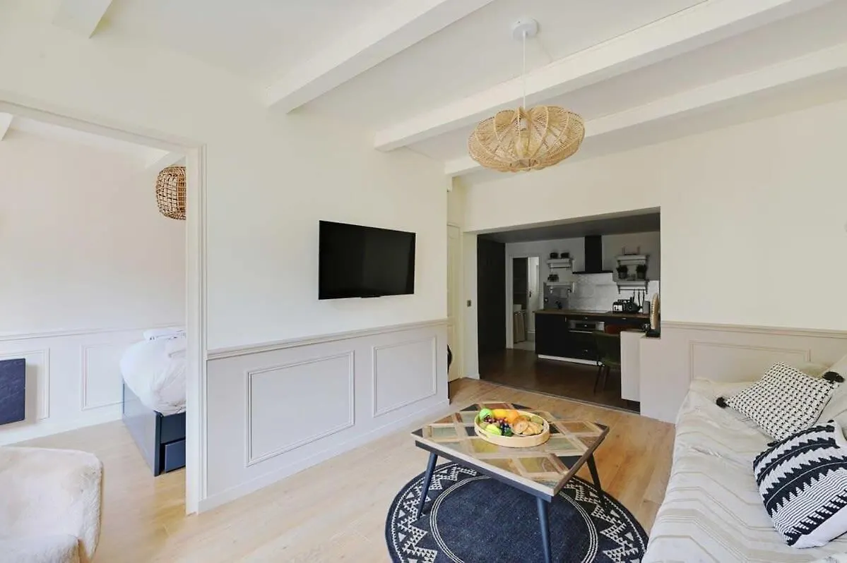 Beautiful Apartment 2Br - 4P Republique Temple パリ