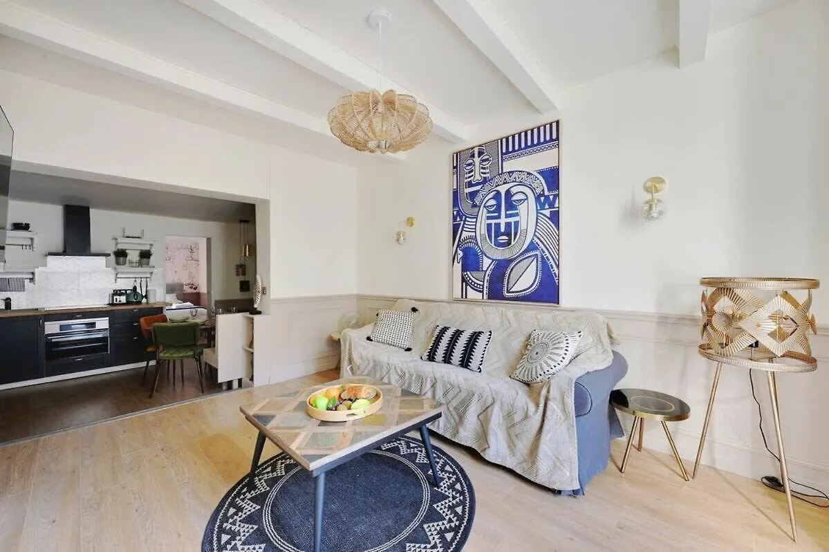 Beautiful Apartment 2Br - 4P Republique Temple パリ