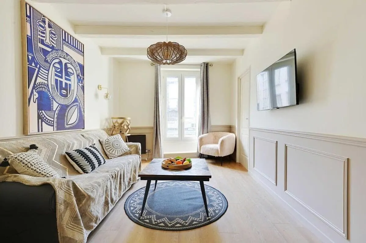 Beautiful Apartment 2Br - 4P Republique Temple パリ