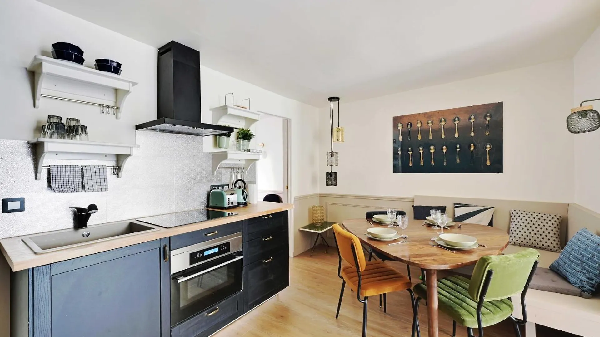 Beautiful Apartment 2Br - 4P Republique Temple Paris France
